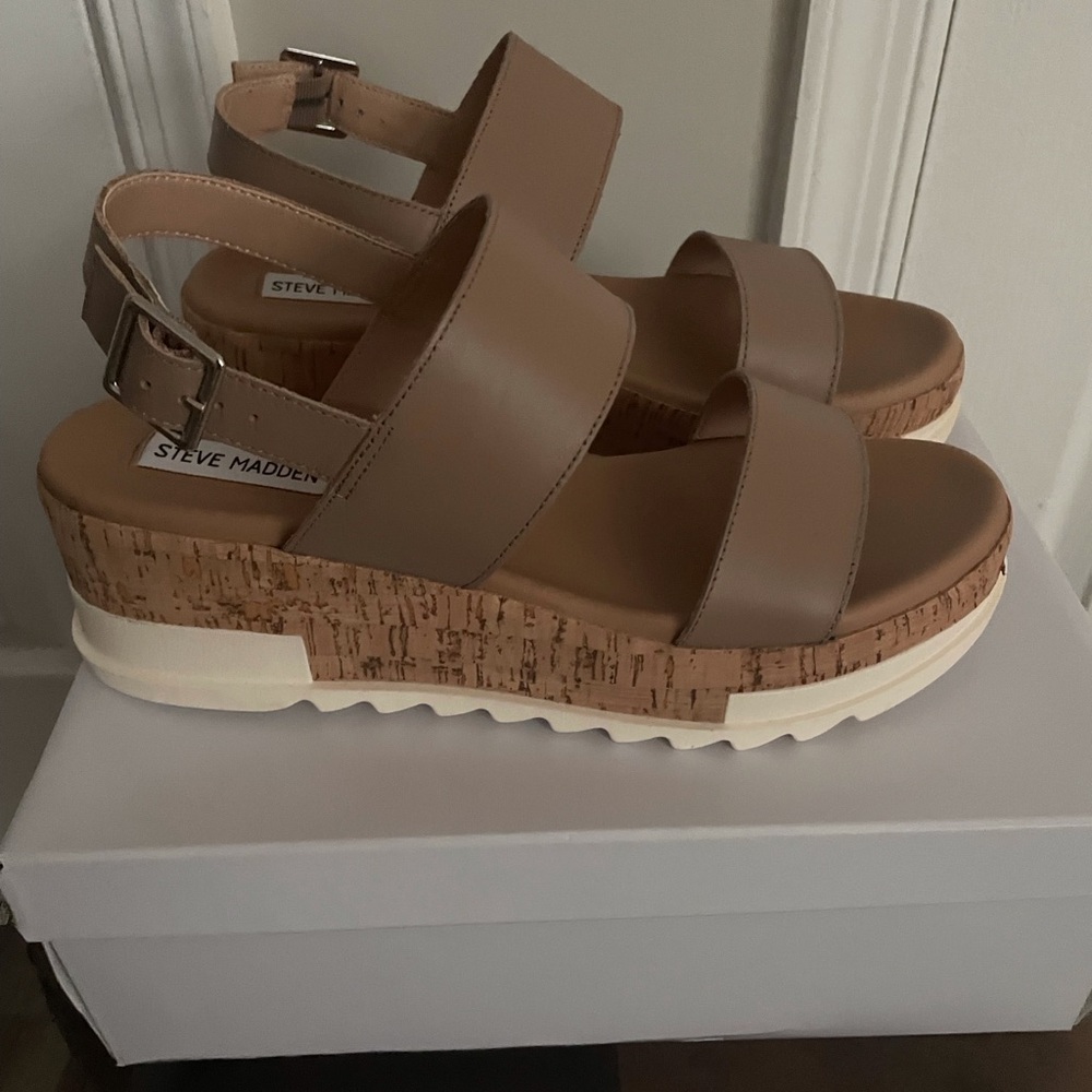 Steve Madden sandals size 10